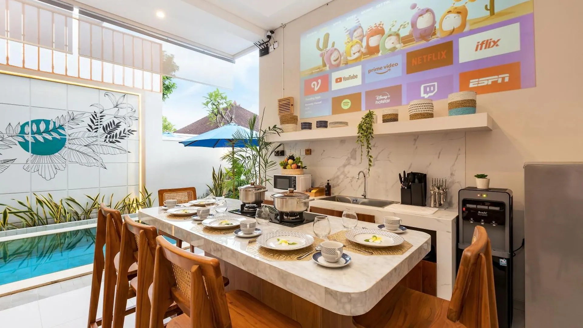 Villa Lavinia - Private Pool Villa - Seminyak Kuta - Double Six Beach  塞米亚克