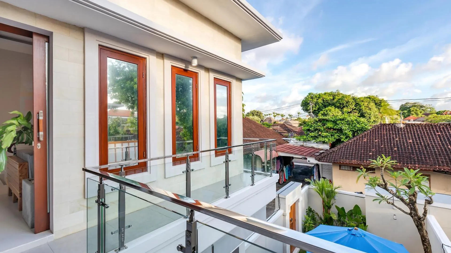 Villa Lavinia - Private Pool Villa - Seminyak Kuta - Double Six Beach Indonesien