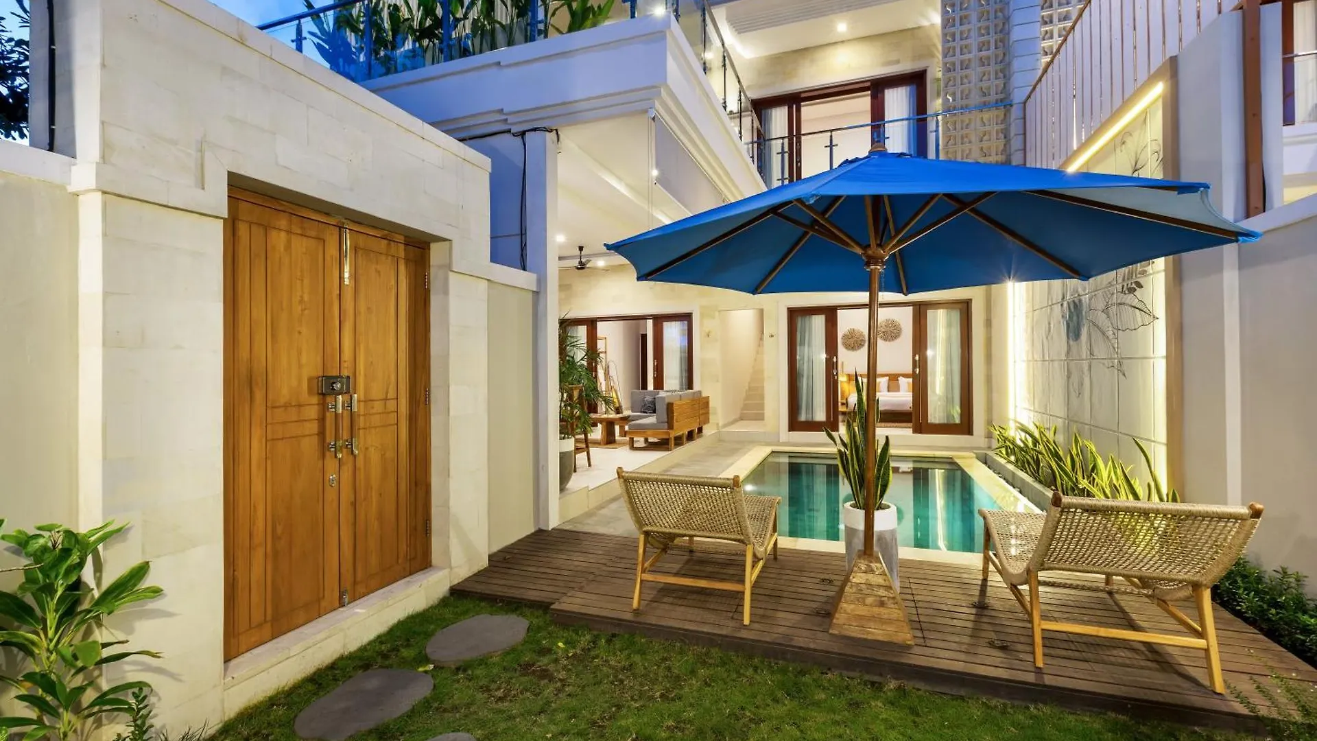 Villa Lavinia - Private Pool Villa - Seminyak Kuta - Double Six Beach